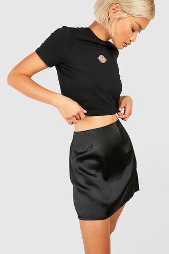 Womens Curved Hem Satin Mini Skirt - - 10 - boohoo - Modalova