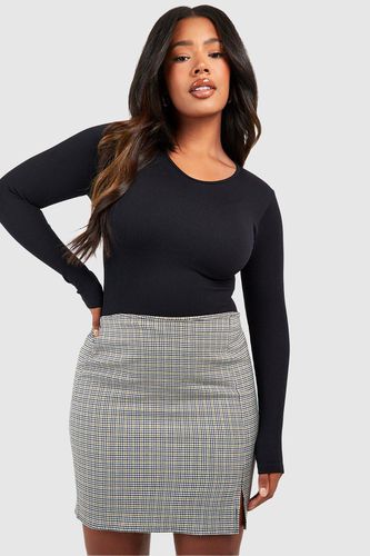 Womens Plus Checked Front Split Mini Skirt - - 26 - boohoo - Modalova