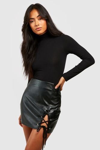Womens Lace Up Leather Look Mini Skirt - - 10 - boohoo - Modalova