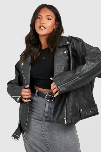 Womens Plus Vintage Wash Pu Oversized Biker Jacket - - 24 - boohoo - Modalova