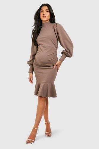 Womens Maternity Crepe Frill Hem Midi Dress - - 12 - boohoo - Modalova