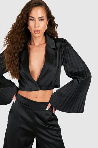 Womens Premium Satin Pleated Flared Sleeve Blazer - - 10 - boohoo - Modalova