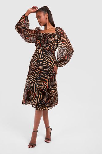 Womens Chiffon Animal Print Rouched Midi Dress - - 10 - boohoo - Modalova