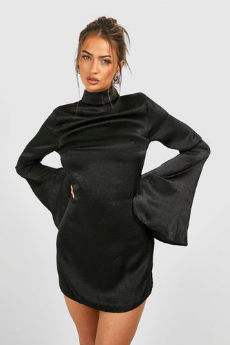 Womens Hamered Satin Flare Sleeve Mini Dress - - 10 - boohoo - Modalova
