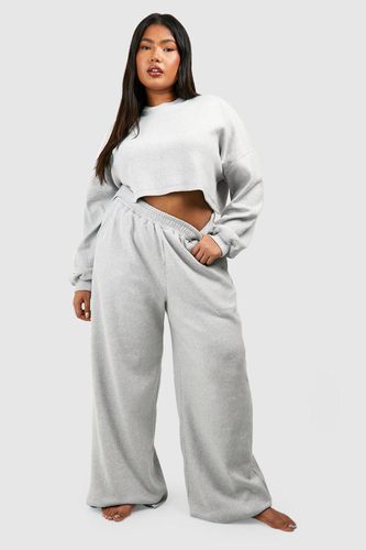 Womens Plus Brushed Rib Straight Jogger And Boxy Crop Set - - 22 - boohoo - Modalova