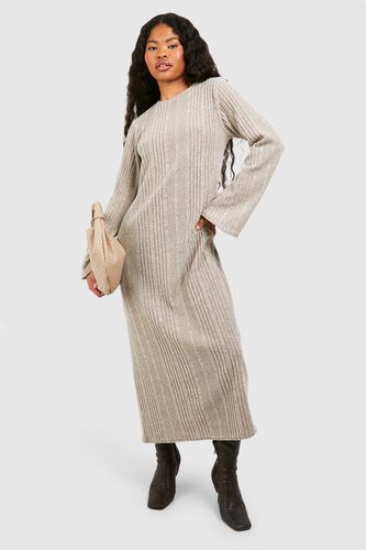 Womens Petite Flare Sleeve Soft Textured Rib Midaxi Dress - - 10 - boohoo - Modalova