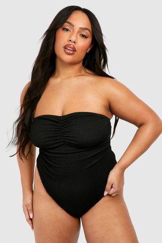 Womens Plus Crinkle Tummy Control Bandeau Ruched Swimsuit - - 20 - boohoo - Modalova