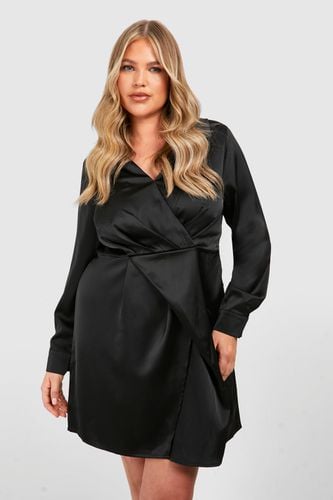 Womens Plus Satin Wrap Collar Dress - - 16 - boohoo - Modalova