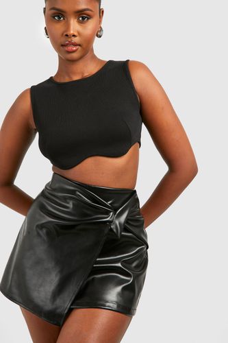 Womens Twist Front Faux Leather Mini Skirt - - 10 - boohoo - Modalova