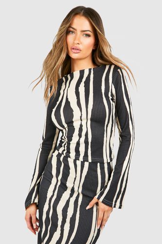 Womens Textured Zebra Print Flared Sleeve Top - - 10 - boohoo - Modalova