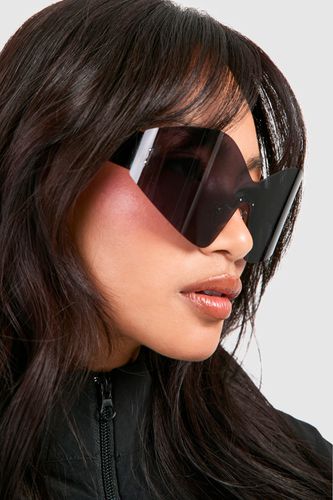 Womens Angled Visor Style Sunglasses - - One Size - boohoo - Modalova