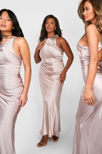 Womens Plus Bridesmaid Satin High Neck Maxi Dress - - 18 - boohoo - Modalova