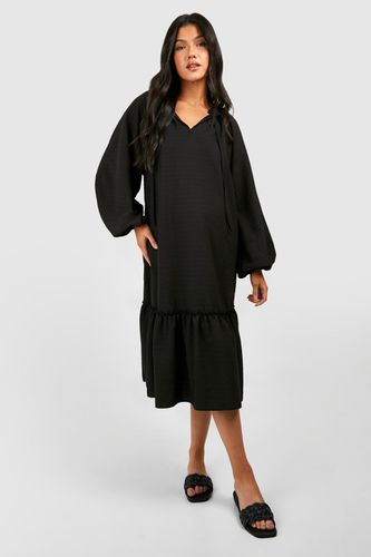 Womens Maternity Textured Midi Smock Dress - - 10 - boohoo - Modalova