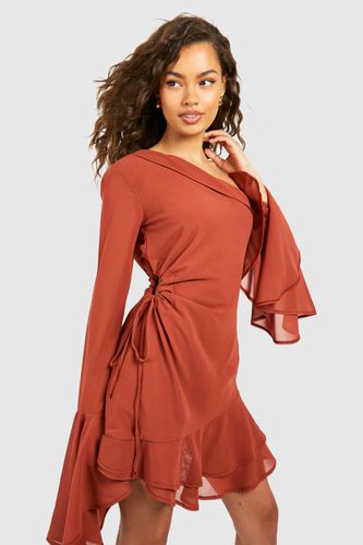 Womens Chiffon Cut Out Long Sleeve Mini Dress - - 12 - boohoo - Modalova