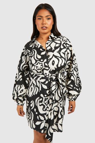 Womens Plus Linen Feel Abstract Print Belted Shirt Dress - - 16 - boohoo - Modalova