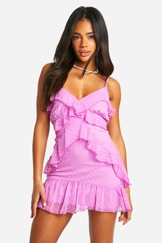 Womens Dobby Ruffle Mini Dress - - 10 - boohoo - Modalova