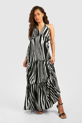 Womens Abstract Print Halterneck Tiered Maxi Dress - - 12 - boohoo - Modalova