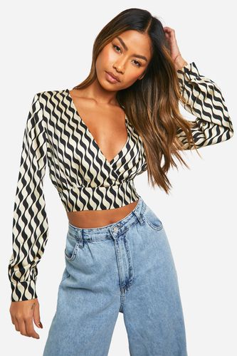 Womens Geo Satin Wrap Crop Top - - 14 - boohoo - Modalova