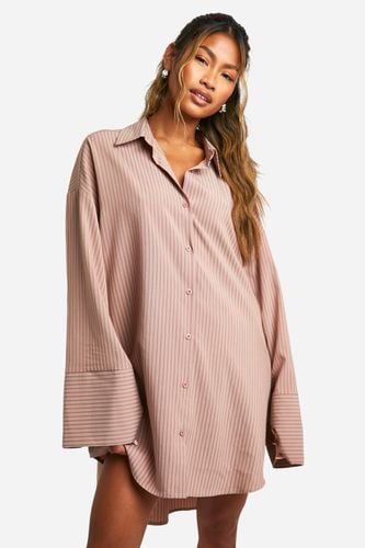 Womens Stripe Boxy Wide Sleeve Shirt Dress - - 10 - boohoo - Modalova