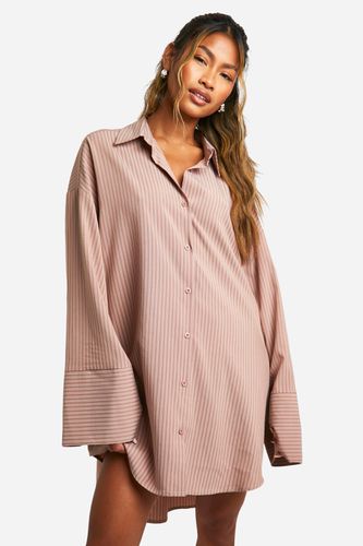 Womens Stripe Boxy Wide Sleeve Shirt Dress - - 12 - boohoo - Modalova