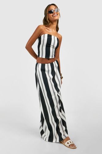 Womens Stripe Bandeau & Split Maxi Skirt - 10 - boohoo - Modalova