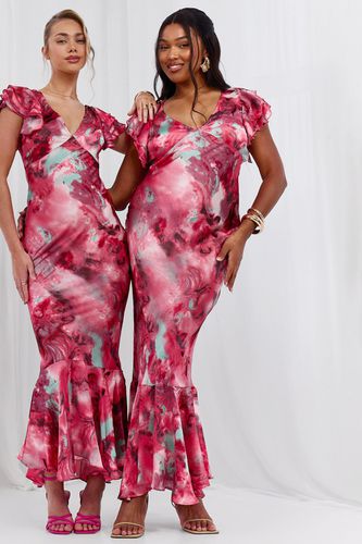 Womens Plus Marble Satin Ruffle Sleeve Maxi Dress - - 16 - boohoo - Modalova
