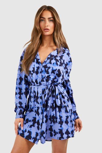 Womens Blur Print Batwing Belted Shirt Dress - - 12 - boohoo - Modalova