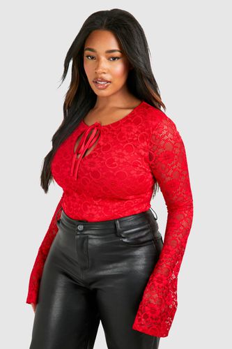 Womens Plus Lace Flare Sleeve Keyhole Bodysuit - - 22 - boohoo - Modalova