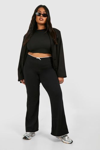 Womens Plus Scalloped Trim Bow Detail Cotton Skinny Flares - - 22 - boohoo - Modalova