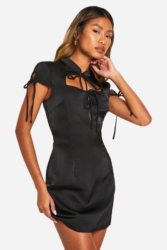 Womens Satin Tie Front Mini Dress - - 10 - boohoo - Modalova