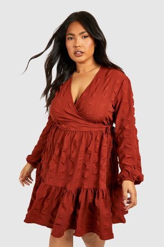 Womens Plus Textured Wrap Mini Smock Dress - - 16 - boohoo - Modalova