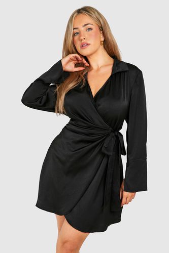 Womens Plus Satin Wrap Shirt Dress - - 24 - boohoo - Modalova