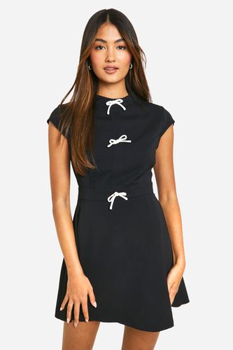Womens High Neck Bow Detail Tailored Mini Dress - - 10 - boohoo - Modalova