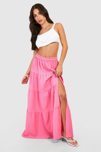 Womens Petite Textured Tiered Hem Woven Maxi Skirt - - 10 - boohoo - Modalova