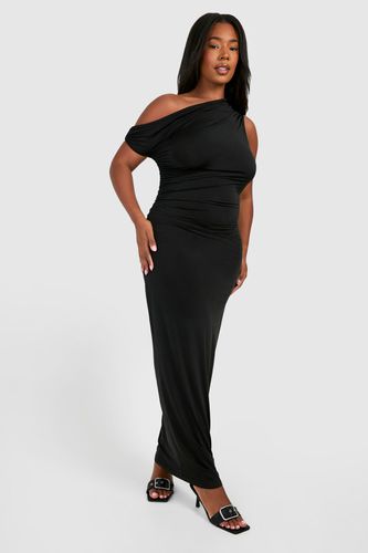 Womens Plus Twisted Ring Detail Off The Shoulder Asymmetric Maxi Dress - - 16 - boohoo - Modalova