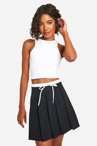 Womens Tall Woven Waist Detail Pleated Mini Skirt - - 10 - boohoo - Modalova