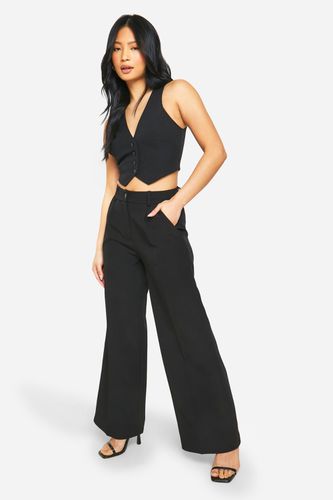 Womens Petite Pleat Front Tailored Wide Leg Trouser - - 12 - boohoo - Modalova