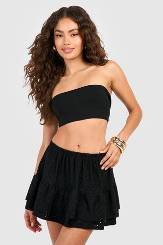 Womens Eylet Lace Low Rise Tiered Frill Mini Skirt - - 10 - boohoo - Modalova