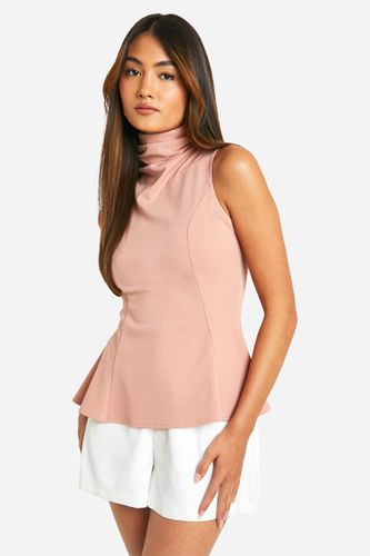 Womens Crepe Fitted Seam Detail Top - - 6 - boohoo - Modalova