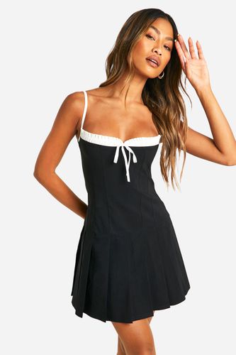 Womens Bengaline Tie Front Strappy Skater Dress - - 16 - boohoo - Modalova