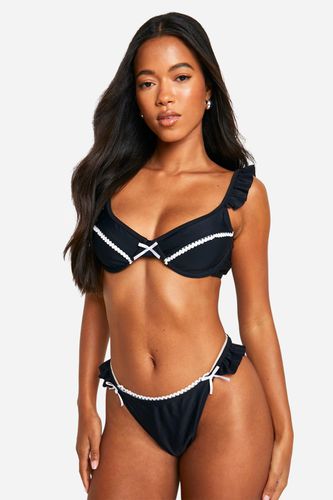 Womens Bow Lace Detail Tanga Bikini Brief - - 14 - boohoo - Modalova