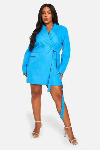 Womens Plus Textured Tie Side Blazer Dress - - 22 - boohoo - Modalova