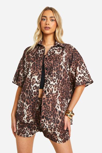 Womens Leopard Oversized Boxy Short Sleeve Shirt - - 10 - boohoo - Modalova