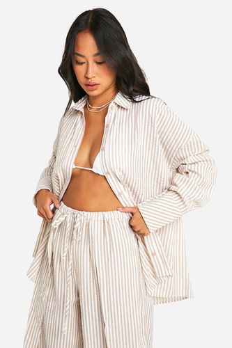 Womens Stripe Seersucker Oversized Beach Shirt - - M - boohoo - Modalova