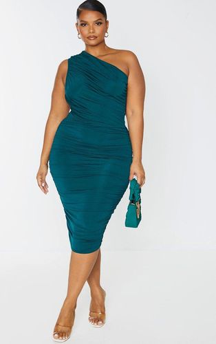 Womens Plus Emerald Slinky Ruched One Shoulder Longline Midi Dress - 30 - NastyGal UK (+IE) - Modalova