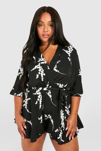 Womens Plus Abstract Floral Print Ruffle Tie Playsuit - - 26 - boohoo - Modalova