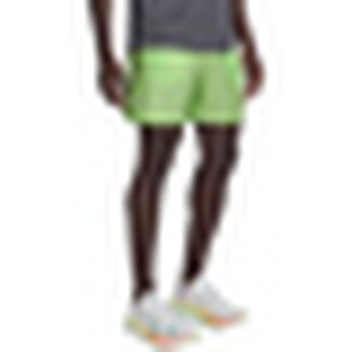 Pantaloni corti Performance - Under Armour - Modalova
