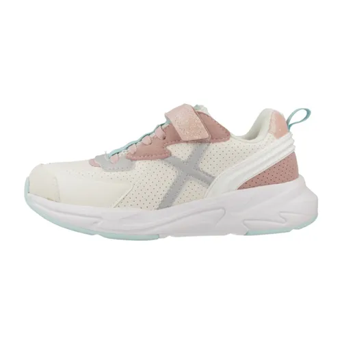 Shoes > Sneakers - - Munich - Modalova