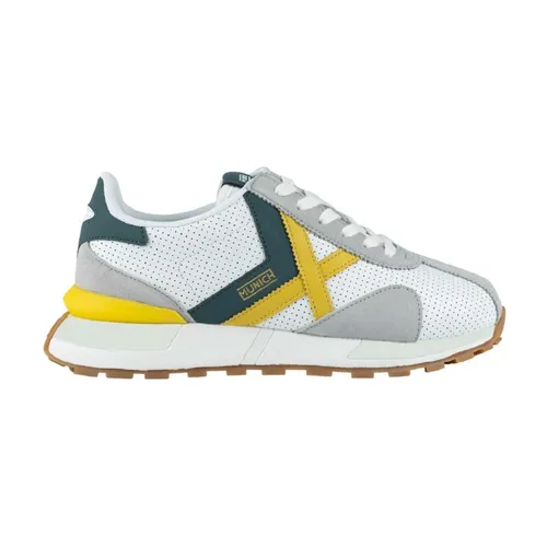 Shoes > Sneakers - - Munich - Modalova