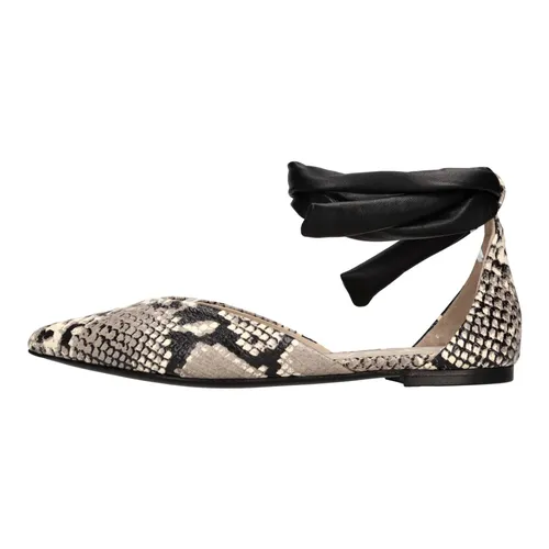 Shoes > Flats > Ballerinas - - Strategia - Modalova
